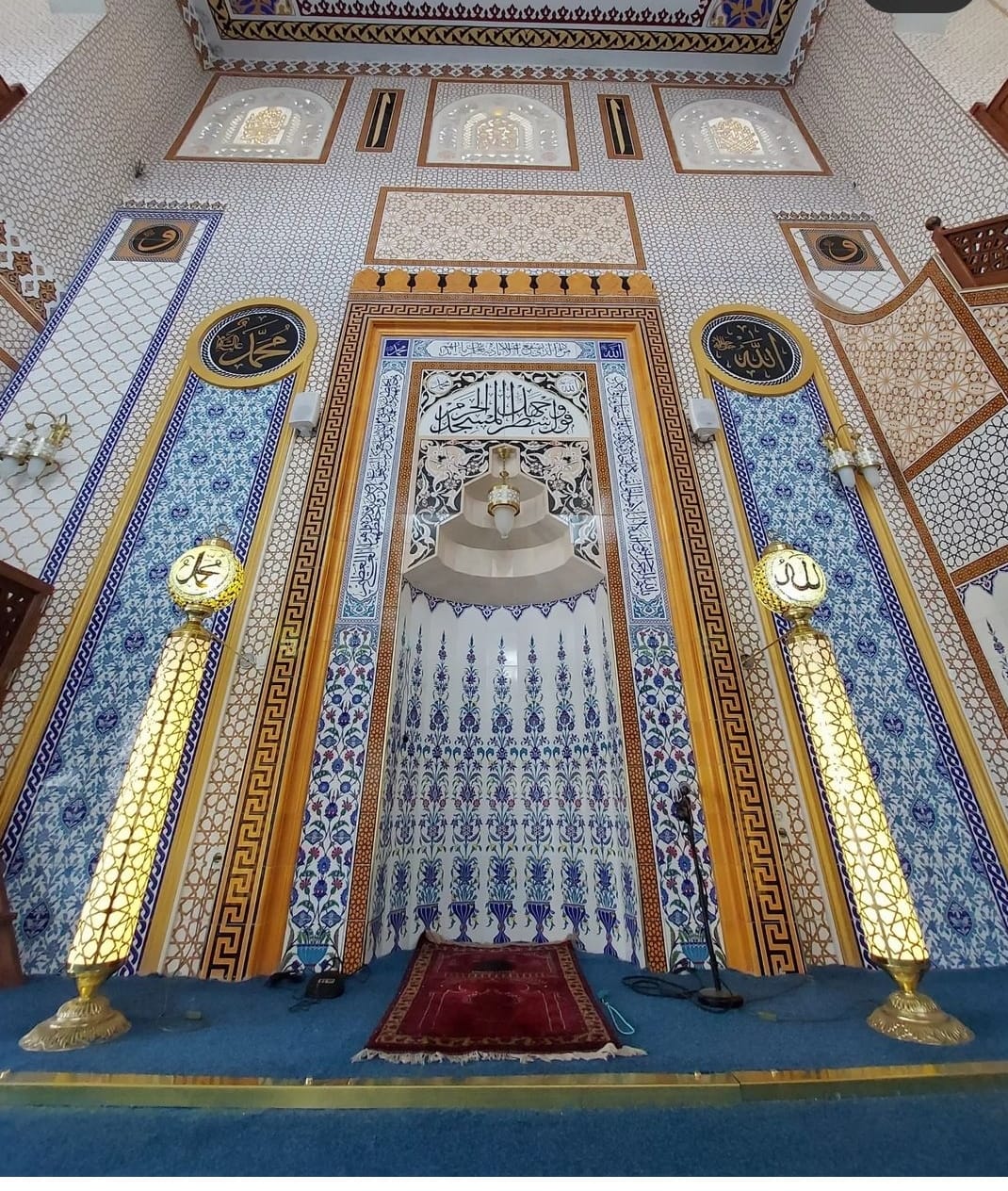 Cami Çini Mihrap