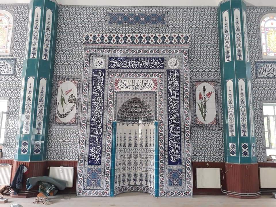 Cami Çini Mihrap