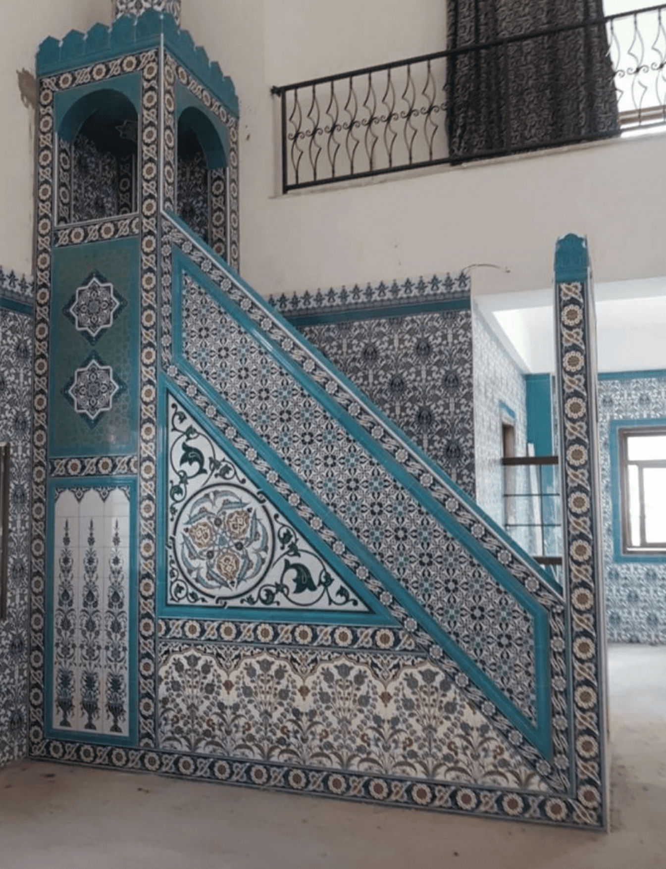 Cami Minber Modelleri - 11 - Çini İşlemeli Cami Minber Ustası