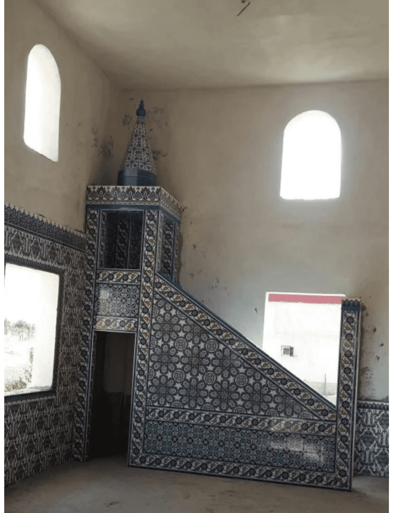Cami Minber Modelleri - 16 - 300x420 İznik Çini Desenli Cami Minberi