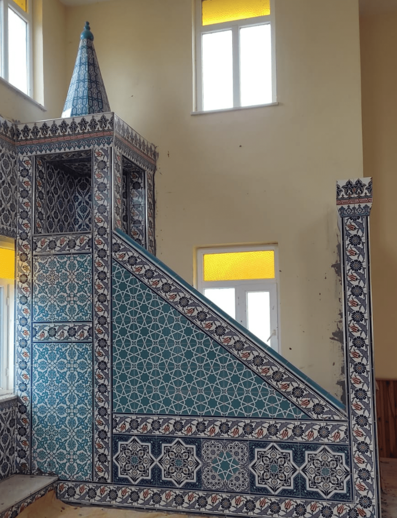 Cami Minber Modelleri - 27 - Dekorlu Cami Hutbe Fiyatları