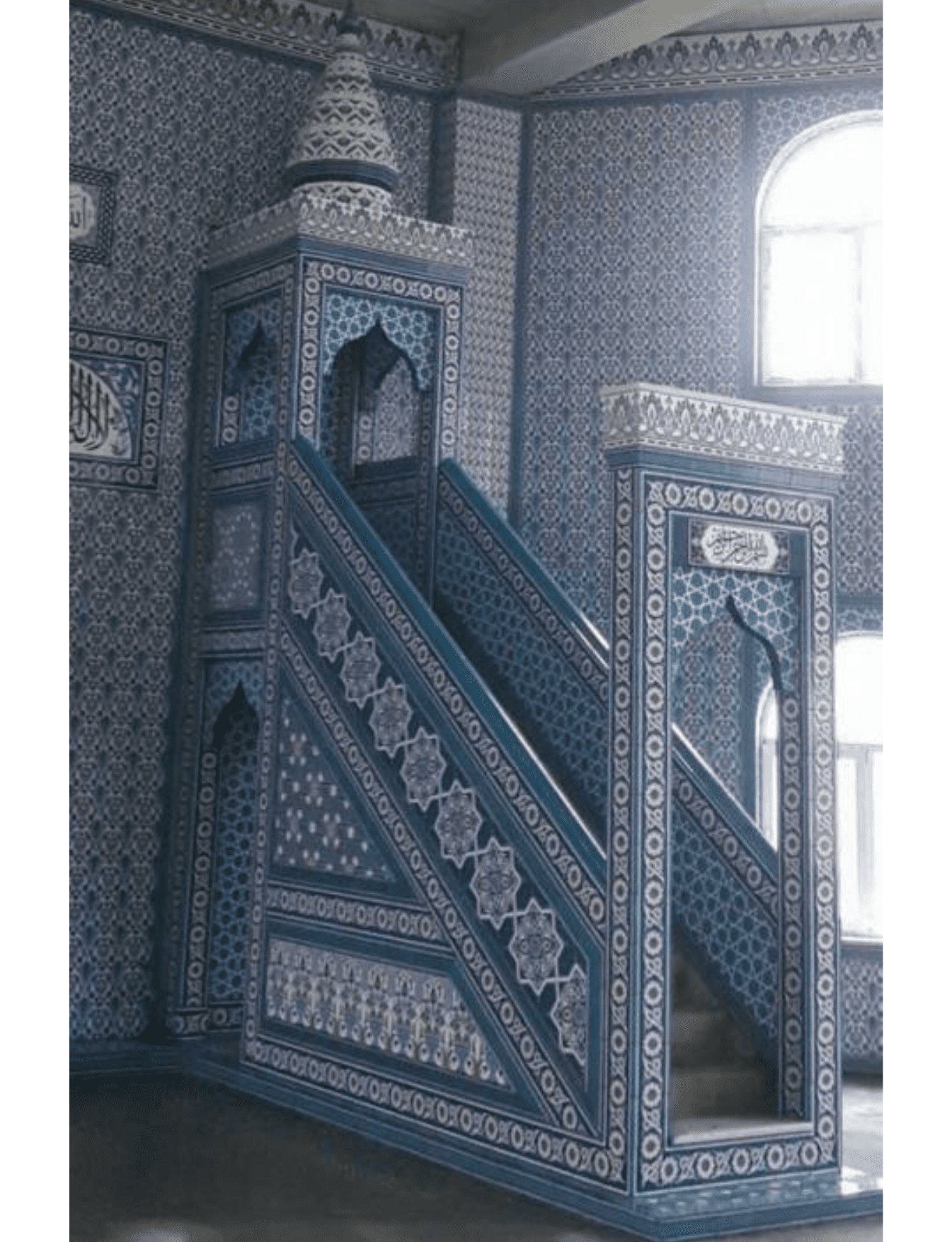 Cami Minber Modelleri - 42 - Mescit Minber Lale Desenli Modeli